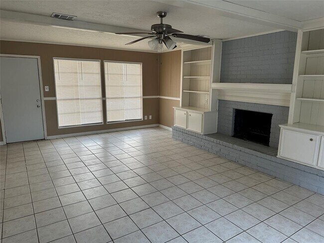 Building Photo - 5702 Enchanted Timbers Dr