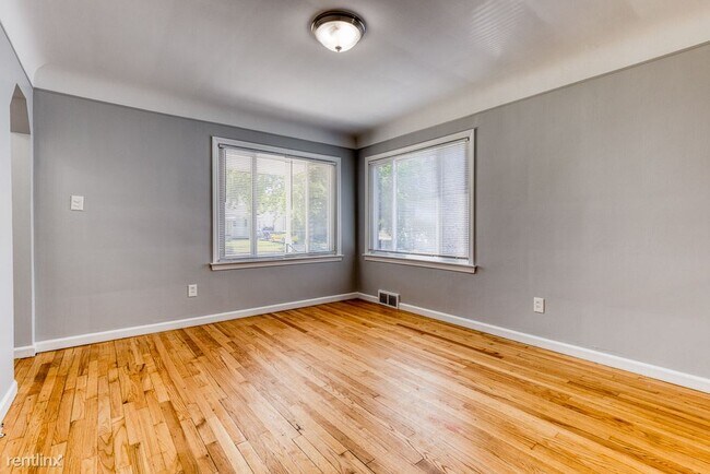 Foto del edificio - 3 br, 1 bath House - 19917 Centralia