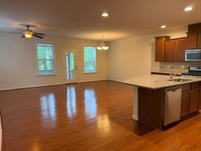 Building Photo - 2460 Pecan Ridge Way