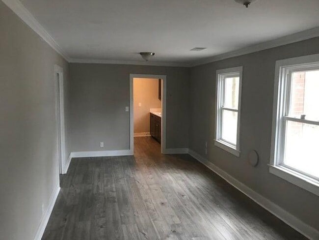 Photo - 617 End Dr House