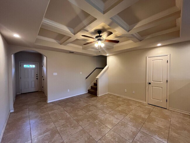 Foto del edificio - 7003 Donovan Wy