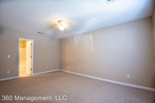 Building Photo - 478-480 Taleeda Ct
