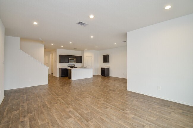 Foto del edificio - 5123 Dove Hl Ln