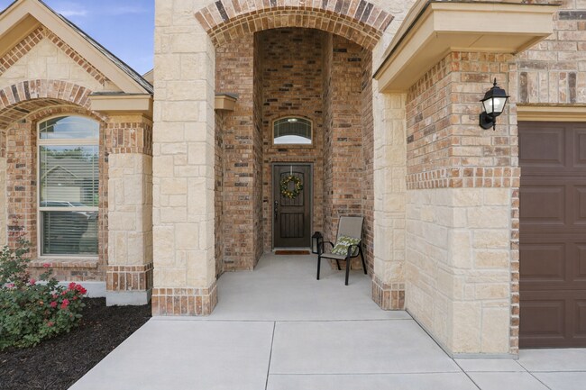 Foto del edificio - Charming 4-Bedroom Home in Kallison Ranch – Resort-Style Amenities & Prime Location!