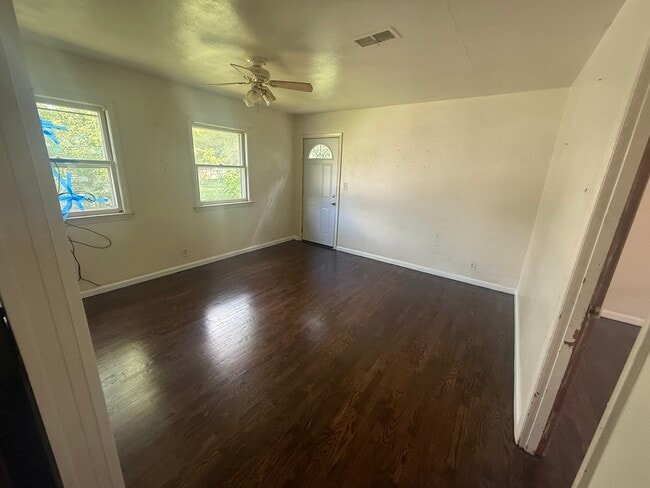 Building Photo - 139 Van Armon Ave