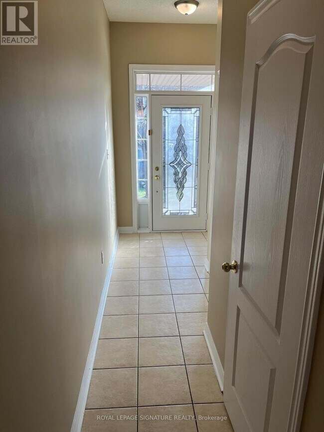 Photo du bâtiment - 4769 Bluefeather Ln