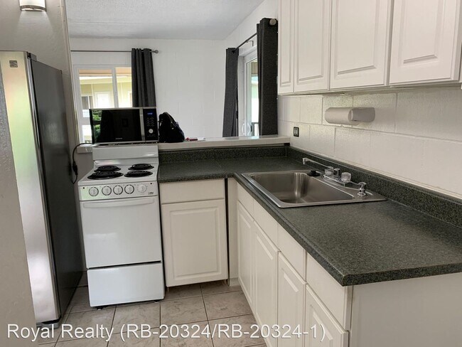 Building Photo - 1 br, 1 bath House - 480 Pio Dr #307