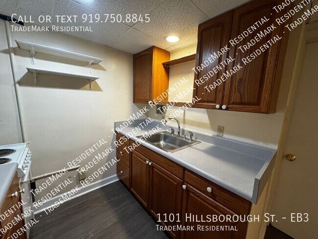 Foto del edificio - 1101 Hillsborough St