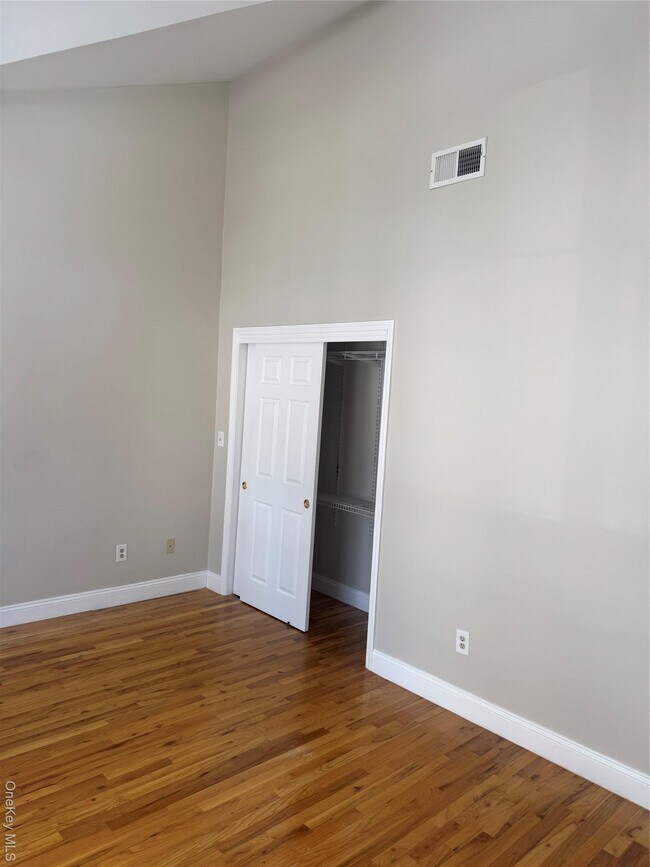 Foto del edificio - 3177 Wissman Ave