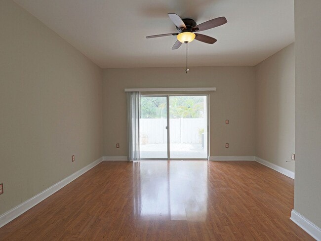 Building Photo - Forest Lake Townhomes 3618-101