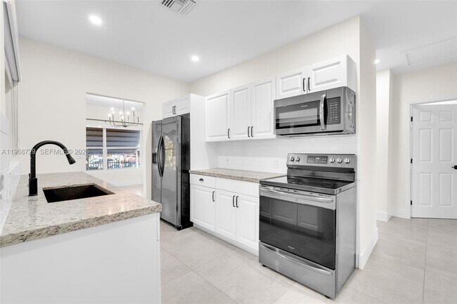 Foto del edificio - 52 NW 47th Terrace