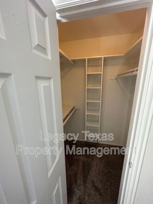 Foto del edificio - 901 N Border St