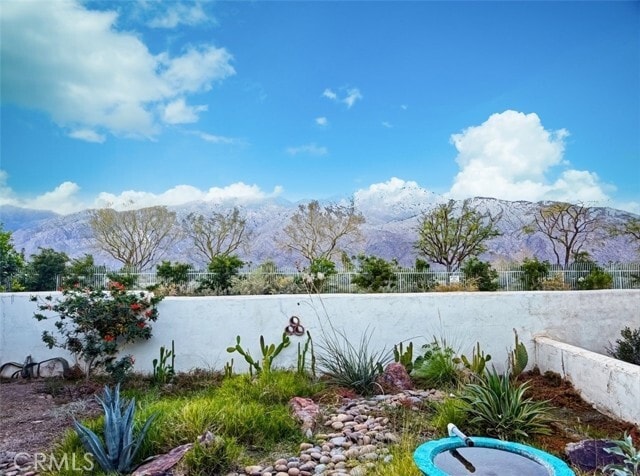 Foto del edificio - 1932 S Barona Rd