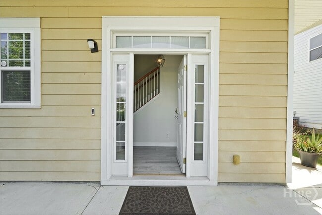 Foto del edificio - 243 Clearwater Cir