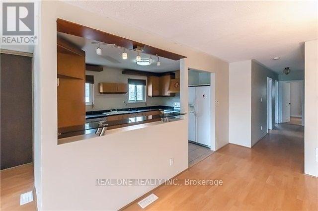 Building Photo - 27 Tuscarora Dr