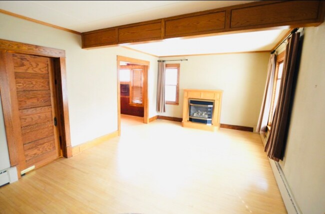 Building Photo - 408 S Arch St