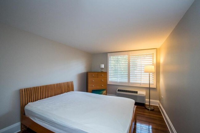 Foto del edificio - 409 Rehoboth Ave