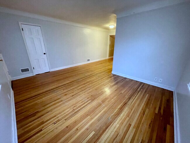 Building Photo - 5515 Nicollet Ave