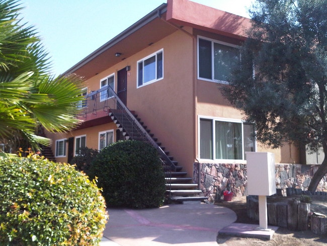 Building Photo - 4113 1/2 Arizona St