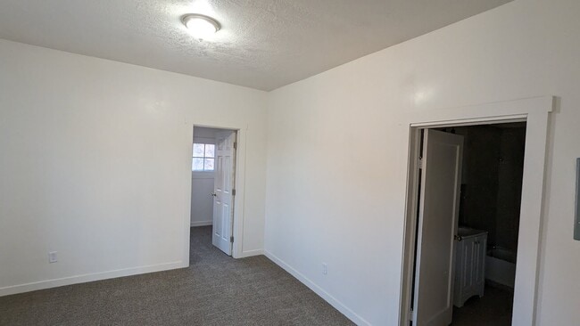 Building Photo - 238 N 300 W