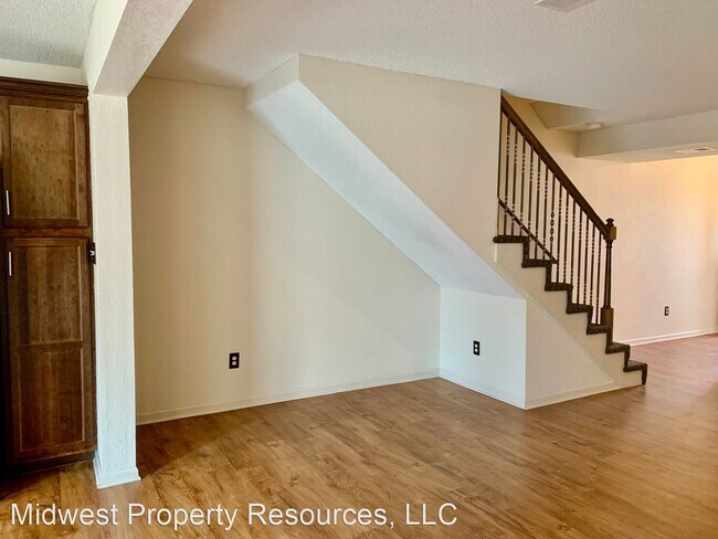 Building Photo - 2 br, 2.5 bath House - 222 Pointe Lane