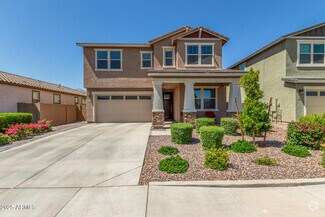 Building Photo - 2250 E Palmdale Ln