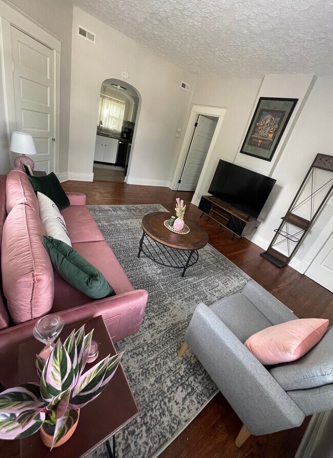 Foto del edificio - 920 Ash St