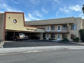 Building Photo - 454 Riverfront Dr