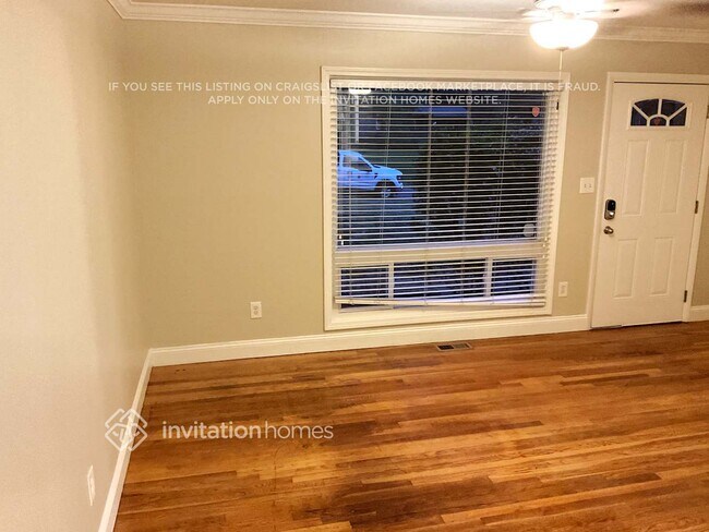Foto del edificio - 1627 Wildwood Rd NE