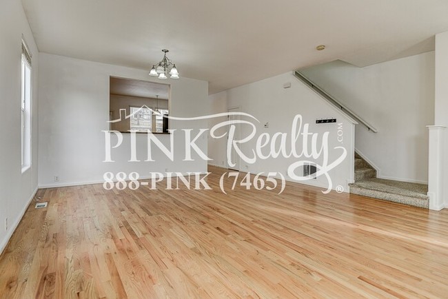 Building Photo - 2733 Stonecrop Ridge Grove
