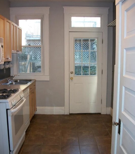 Photo - 3148 Linwood Ave House