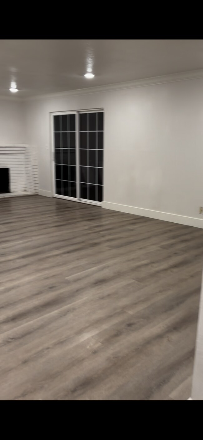 Building Photo - 516 Ribier Ave