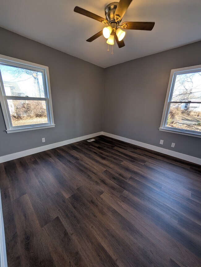 Foto del edificio - 621 SW Oakley Ave