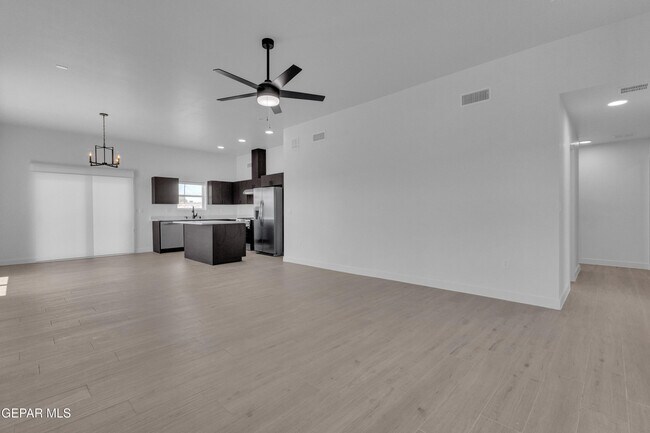 Foto del edificio - 5981 Ruidoso Downs St