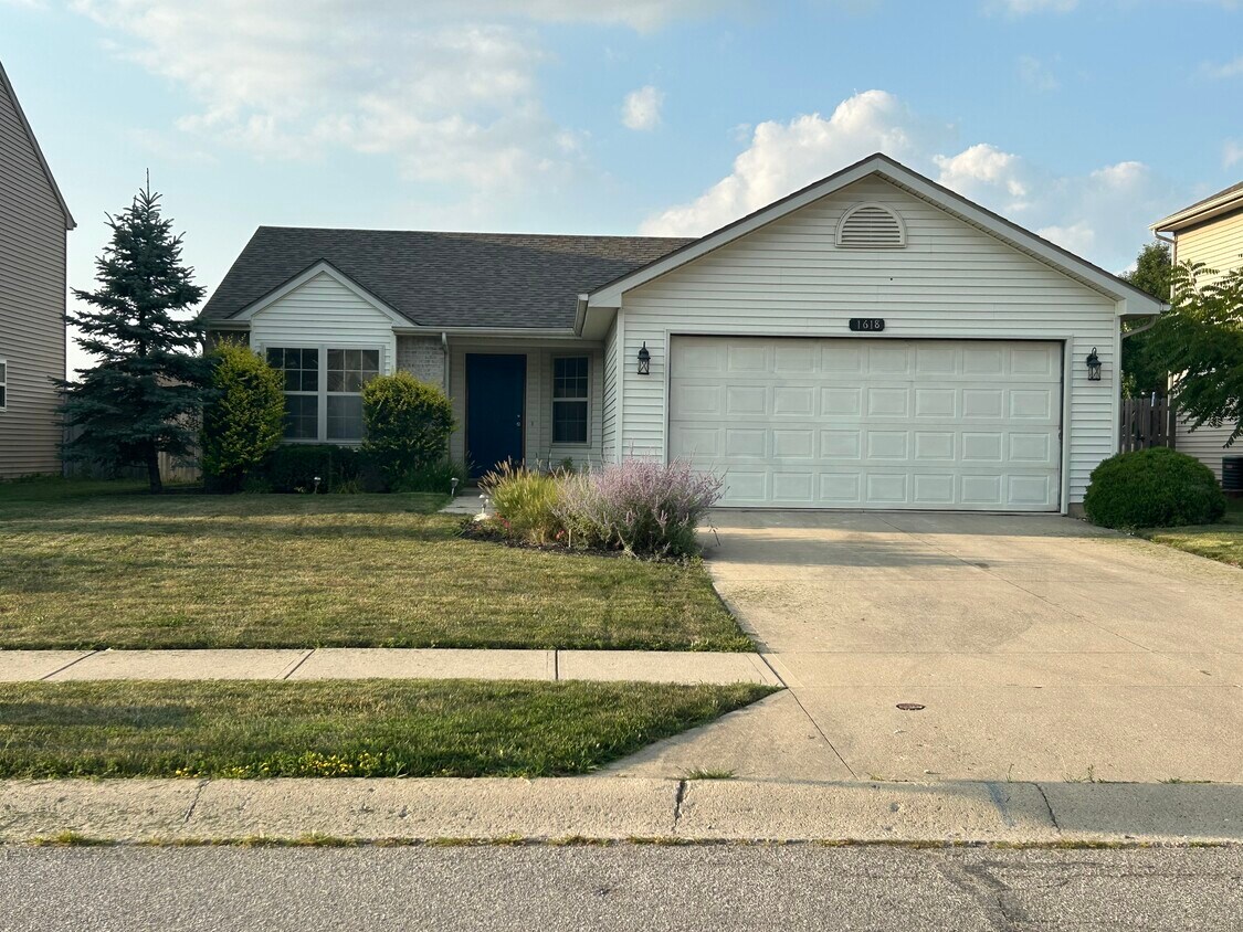 Foto principal - 1618 Bear Claw Ln