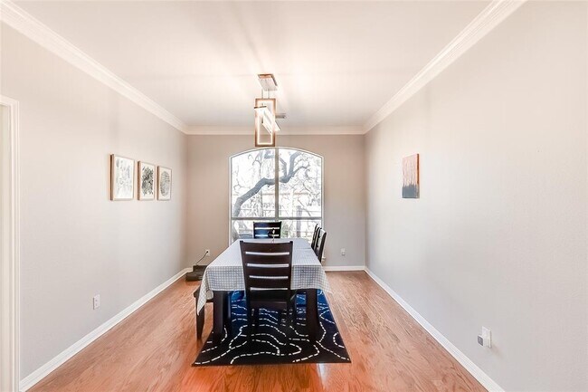 Foto del edificio - 9001 Sunburst Terrace