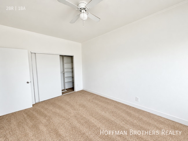 Building Photo - 1801 N Kingsley Dr