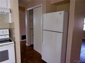 Building Photo - 711 Emery St