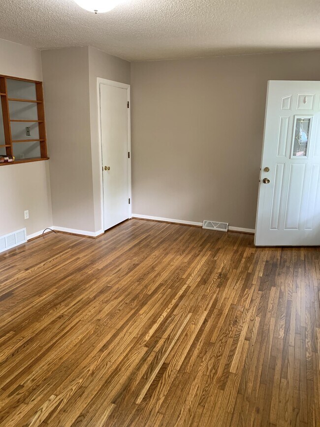 Foto del edificio - 513 W Clark St