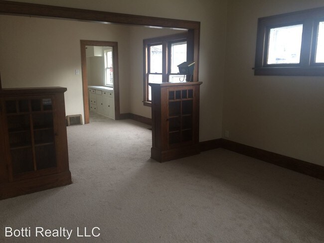 Foto del edificio - 413 Adams St