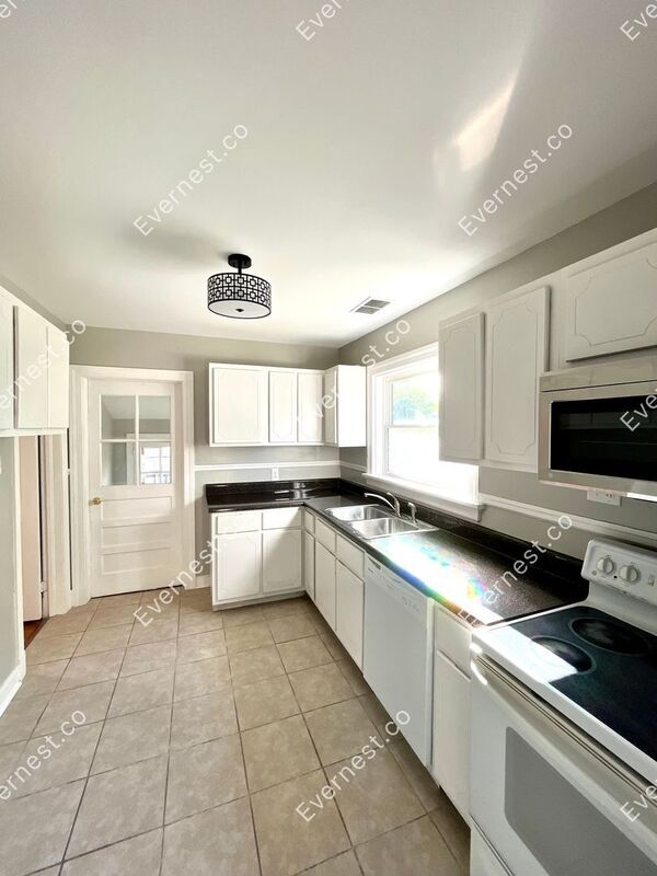 Building Photo - 5217 Lockhaven Ave