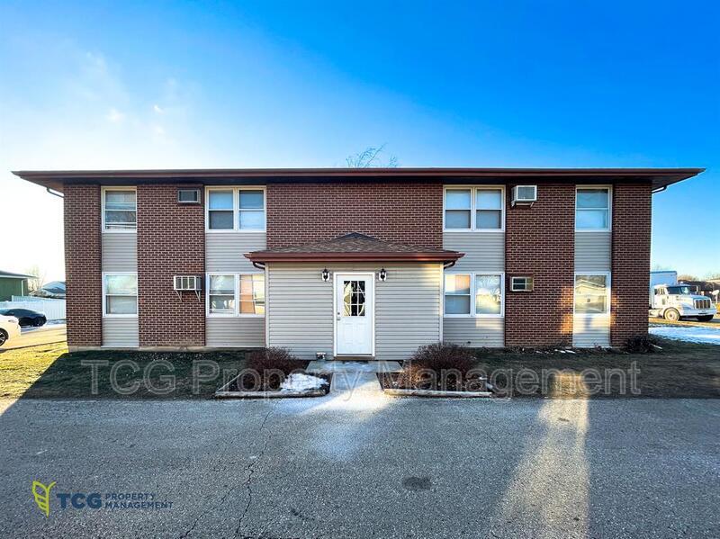 Primary Photo - 423 Windsor Dr