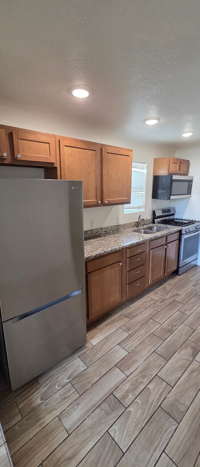 Foto del edificio - 3732 3rd St NW