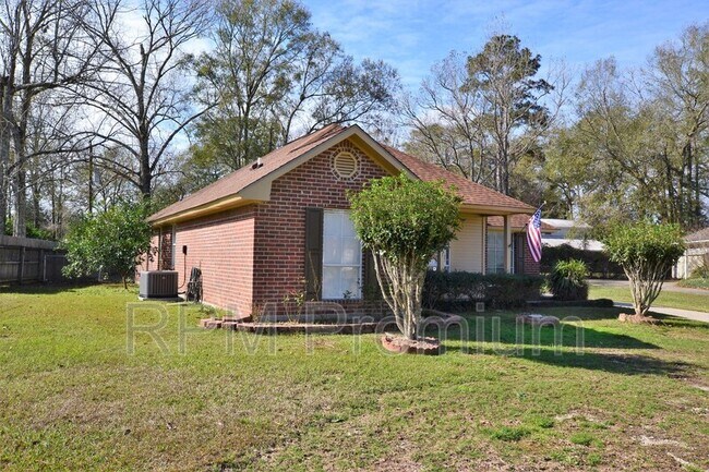 Foto del edificio - 1521 Brookfield Dr