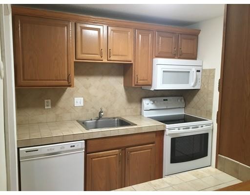 Building Photo - 64 Main St