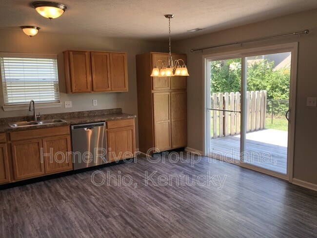Foto del edificio - 6520 Emerald Crossing Way