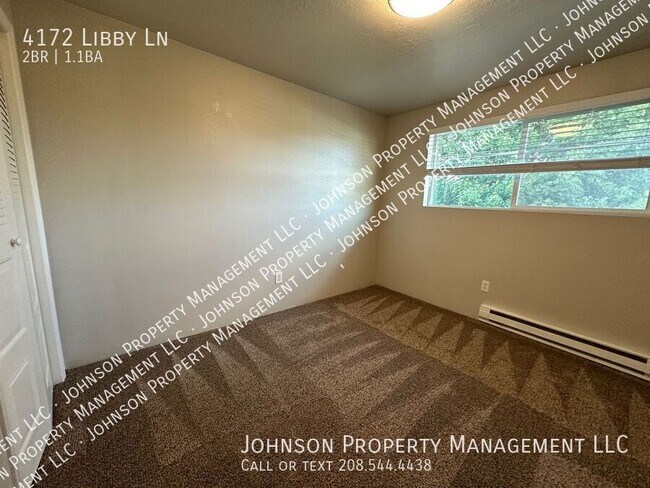 Foto del edificio - 4172 Libby Ln