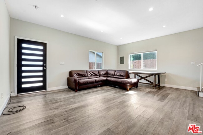 Building Photo - 12159 Hart St