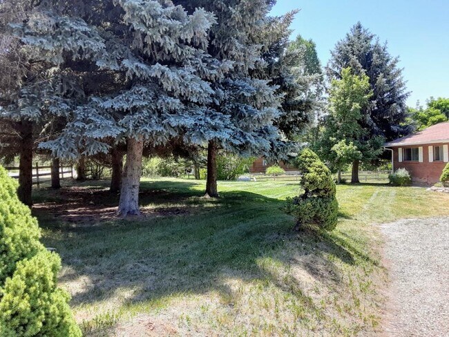 Building Photo - 10295 UT-165