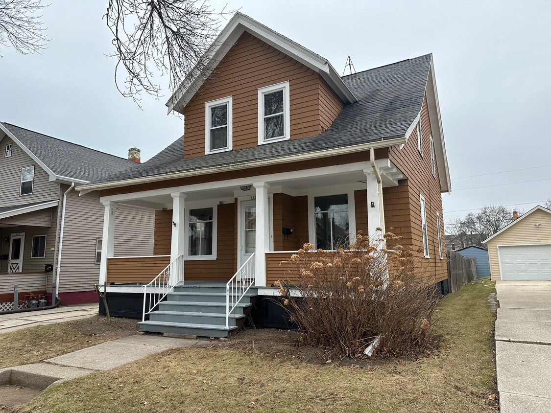 1621 Mehrtens Ave, Sheboygan, WI 53081 House Rental in Sheboygan, WI